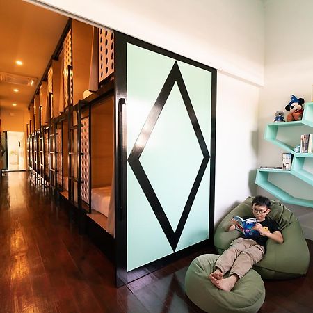 Phuket H2B Hostel מראה חיצוני תמונה