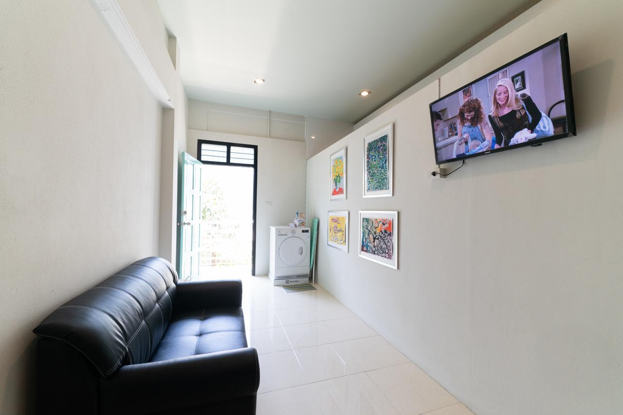 Phuket H2B Hostel מראה חיצוני תמונה